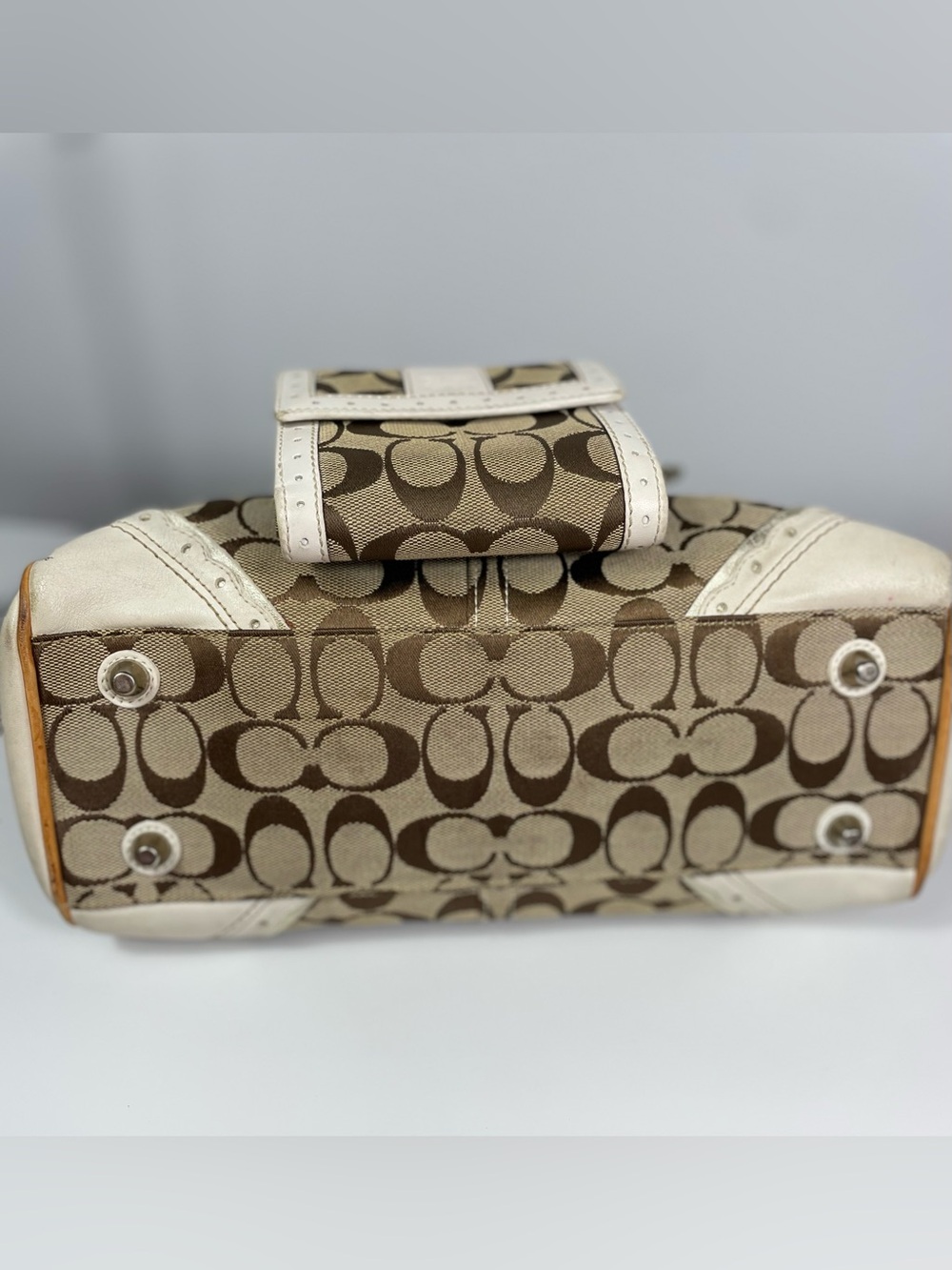 Authentic 2005 Coach Vintage Hampton Satchel and Wallet Set - Picture 13 of 16
